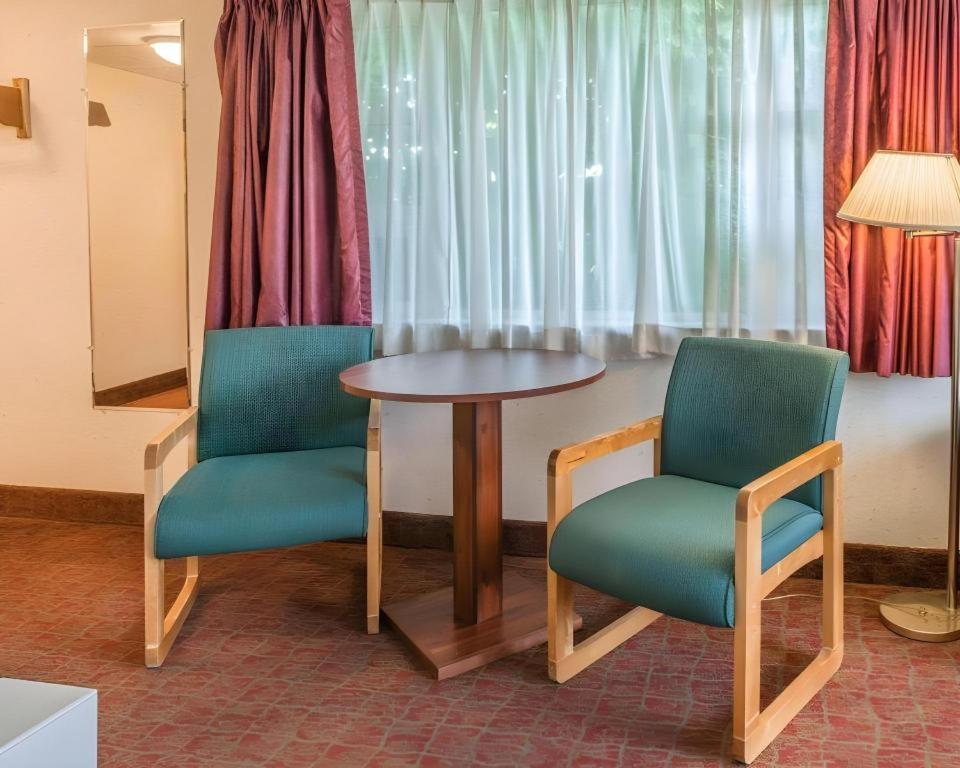 Quality Inn Royle Kittanning Exterior photo
